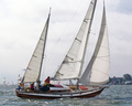 Corona Viaporin Tuopissa 2005.
Corona under full sails at the Sveaborg Trophy 2005.