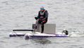 Sähkövene foileilla, nopea. Itsetehty ja suunniteltu, olettaisin - Elboat, own design I suppose. Goes fast on hydrofoils.