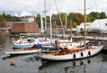 Etualalla matkavene Lavona, takana valkorunkoinen pitkä saaristoristeilijä 55 m2 Tesla *** In foreground s/y Lavona, behind the steel yacht scerry cruiser 55 m2 Tesla (S-7)