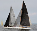 However, E16 comes behind and passes Goose
